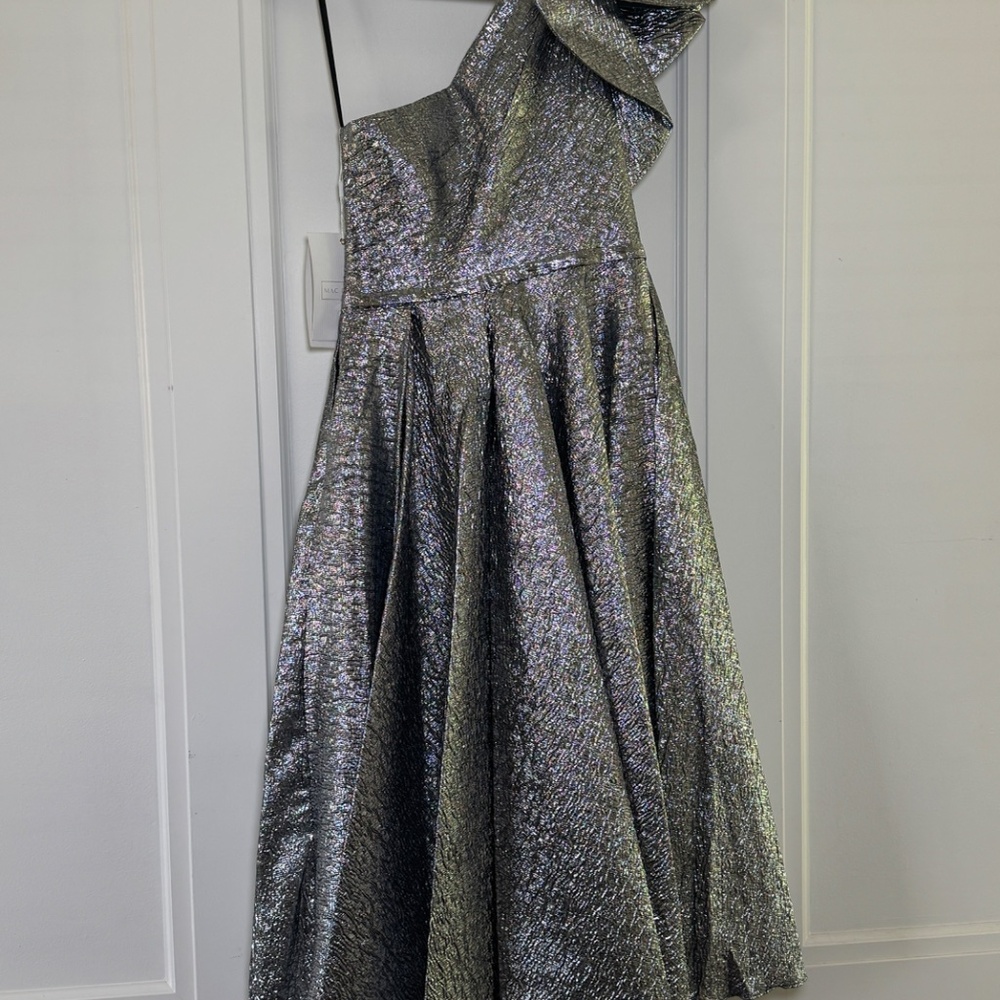 Mac Duggal Style #67906 One Shoulder Bow Midi Dress Brocade Metallic Silver - Picture 11 of 13